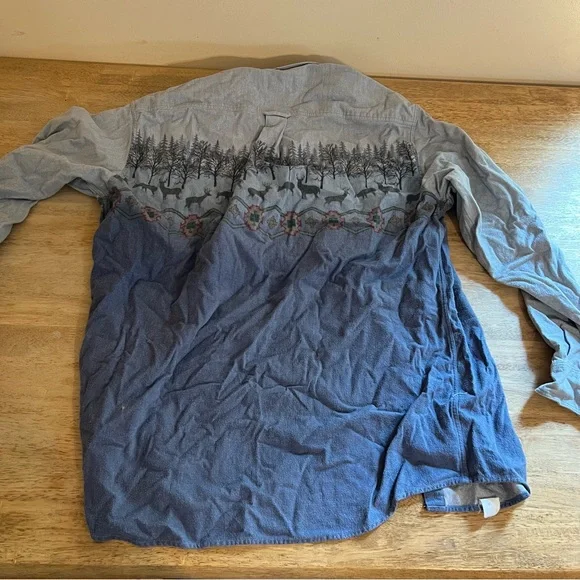 Cabela's Men's Chamois Southwestern Deer Long Sleeve Flannel Shirt  Large - Picture 4 of 4